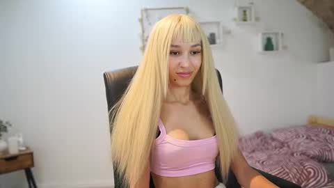 Amai  Liu online show from 09/20/25, 05:58