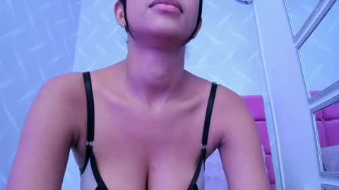 AMAIA online show from 01/26/25, 01:52