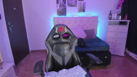 B I A N C A online show from 12/17/24, 04:45