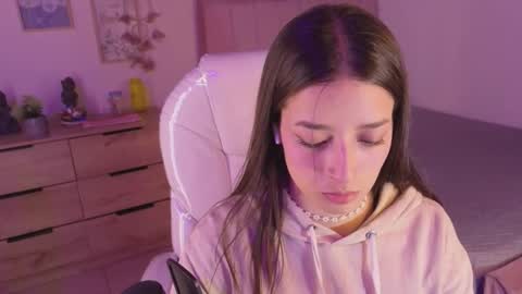 B I A N C A online show from 11/19/25, 03:17