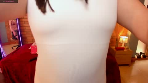 Hi Im AmaiaHelp me reach 100 likes online show from 06/17/26, 07:04