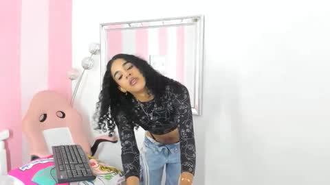 amaia_monroe online show from 01/17/26, 09:58