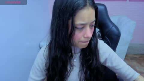 Snapshot of amaia_t chatting on 04/26/26, 12:36 Amaia online show from 04/26/26, 12:36