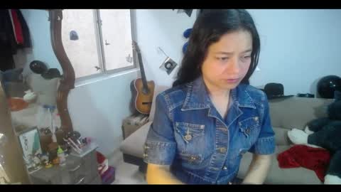 Snapshot of amaia_t chatting on 06/05/26, 01:06 Amaia online show from 06/05/26, 01:06
