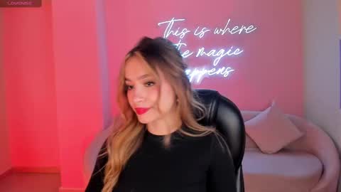 Snapshot of amaiahaywood chatting on 09/19/25, 04:36 Amaia Haywood online show from 09/19/25, 04:36