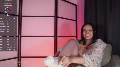 Amai  Sinclair  online show from 07/23/26, 10:08