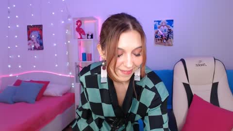 Snapshot of amala_lee chatting on 12/06/24, 06:15 Alice online show from 12/06/24, 06:15