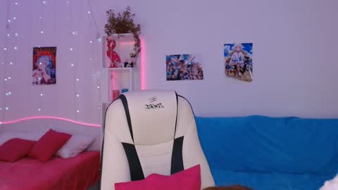 Snapshot of amala_lee chatting on 02/09/25, 02:17 Alice online show from 02/09/25, 02:17