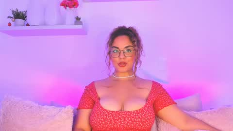 amalia bennet online show from 02/19/25, 07:27