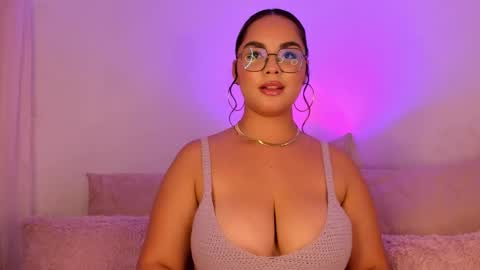amalia bennet online show from 09/11/25, 09:37