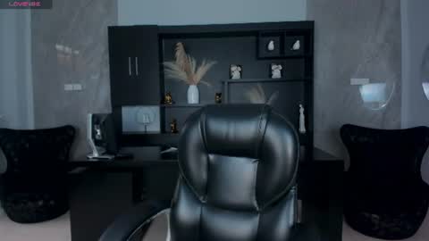 Amalia cruss online show from 07/04/26, 08:15