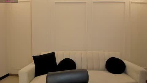 Amalia cruss online show from 07/09/26, 09:19