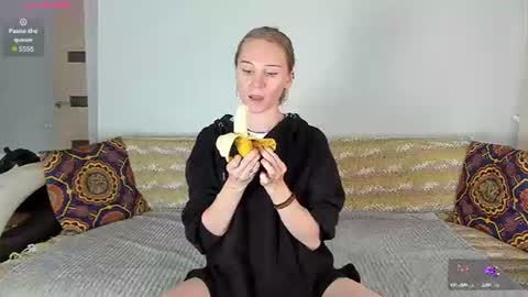 Amalia online show from 07/19/26, 09:02
