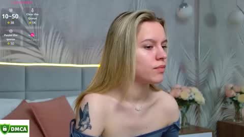 Amalia online show from 02/18/25, 01:11