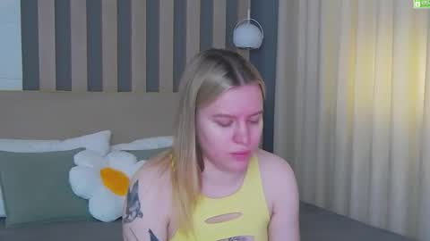 Amalia online show from 05/19/26, 01:17