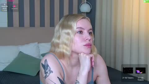 Amalia online show from 07/17/26, 01:29