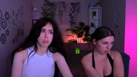 Snapshot of amalialowell chatting on 06/11/26, 12:32 Amalia online show from 06/11/26, 12:32
