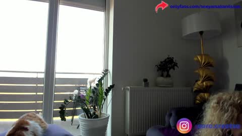 Amalia Nilsson  online show from 01/08/25, 07:34