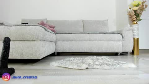 Amalia Nilsson  online show from 05/07/26, 03:50