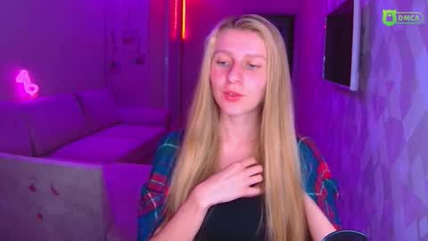 Amalia online show from 11/24/25, 02:06