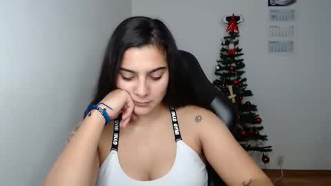 The queen of the biceps  online show from 12/04/25, 12:09