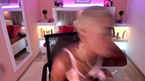  A M A N D A  online show from 02/26/25, 01:41