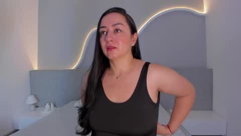 amanda_benz_ online show from 06/02/26, 11:34