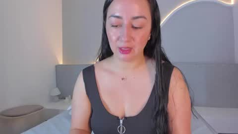 amanda_benz_ online show from 06/09/26, 11:22