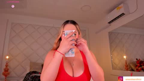 Snapshot of amanda_colin chatting on 10/30/25, 11:05 Amanda online show from 10/30/25, 11:05