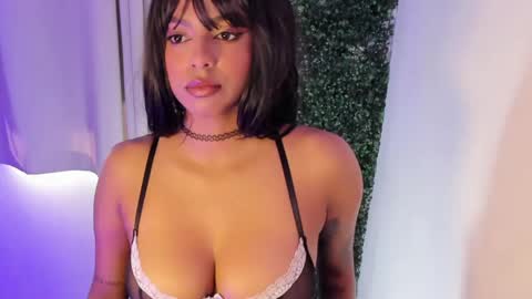 amanda_drawer27 online show from 05/19/26, 03:51