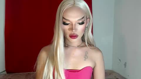 Snapshot of amanda_fuck69 chatting on 11/20/25, 09:31 Amanda online show from 11/20/25, 09:31