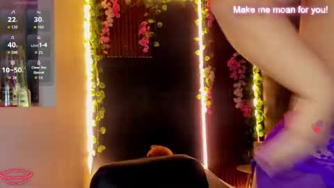 Snapshot of amanda_mooree_ chatting on 07/11/26, 05:32 Amanda Moore online show from 07/11/26, 05:32