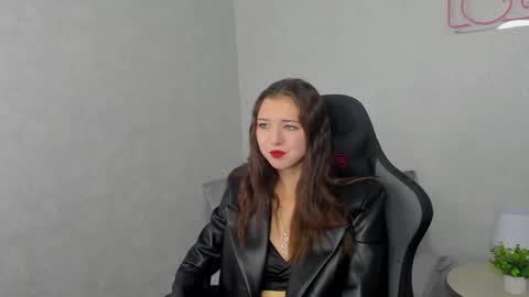 Amanda online show from 10/05/25, 08:12