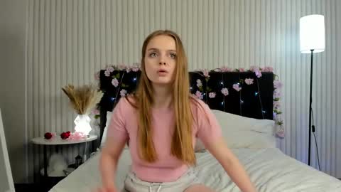 Snapshot of amanda_stele chatting on 10/15/25, 02:55 Amanda online show from 10/15/25, 02:55