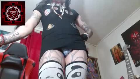 Snapshot of amanda_valeska chatting on 11/10/25, 06:29 Amanda Valeska online show from 11/10/25, 06:29