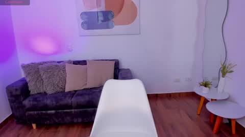 Amanda  online show from 10/19/25, 05:46