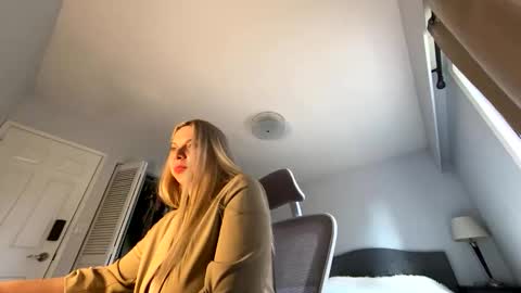 Amanda online show from 05/17/26, 02:09