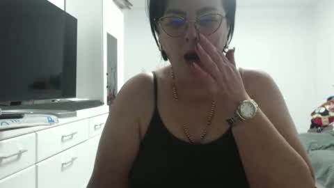 Snapshot of amandamuller1982 chatting on 11/07/25, 11:27 Anda online show from 11/07/25, 11:27