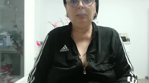 Snapshot of amandamuller1982 chatting on 11/23/25, 11:59 Anda online show from 11/23/25, 11:59