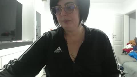 Snapshot of amandamuller1982 chatting on 11/24/25, 05:34 Anda online show from 11/24/25, 05:34