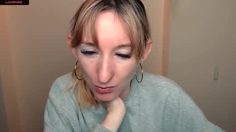 Snapshot of amandasentin chatting on 09/15/25, 07:52 Amanda online show from 09/15/25, 07:52