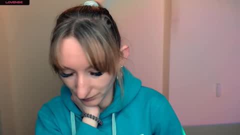 Snapshot of amandasentin chatting on 09/29/25, 06:40 Amanda online show from 09/29/25, 06:40