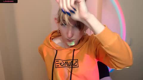 Snapshot of amandasentin chatting on 10/04/25, 08:56 Amanda online show from 10/04/25, 08:56