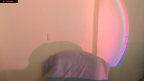 Snapshot of amandasentin chatting on 10/27/25, 08:29 Amanda online show from 10/27/25, 08:29