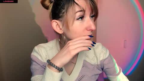 Snapshot of amandasentin chatting on 10/28/25, 08:18 Amanda online show from 10/28/25, 08:18