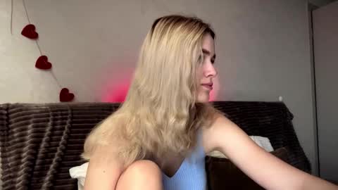 Snapshot of amandatalk chatting on 10/06/25, 05:38 amandatalk online show from 10/06/25, 05:38