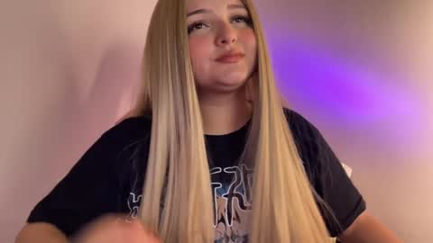 Amandha online show from 12/13/24, 10:23