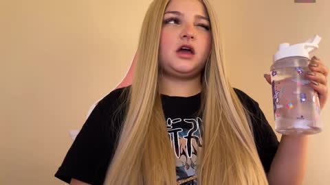 Amandha online show from 12/25/24, 07:13