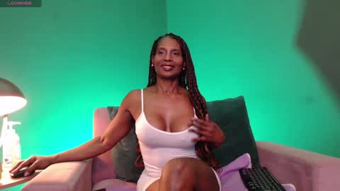 luna online show from 12/17/24, 11:17