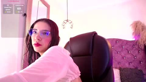 amara_davis1 online show from 05/07/26, 03:56
